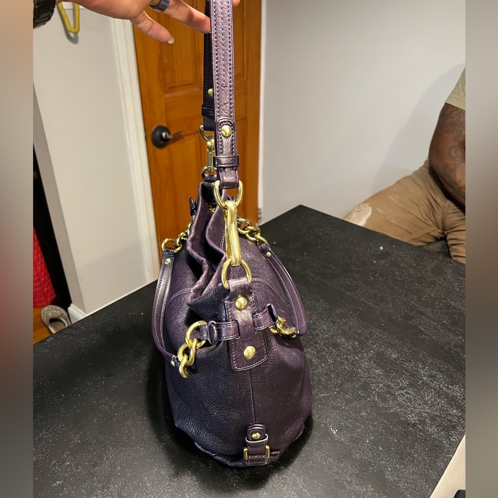 Coach E0920-14142 Brooke Hobo in Eggplant with Brass Hardware - Picture 4 of 9